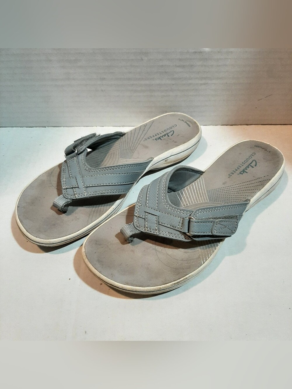 Clarks Cloudsteppers Breeze Sea women's size 7 sandals in blue-grey color